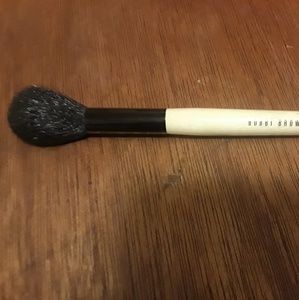 Bobbi Brown contour brush
